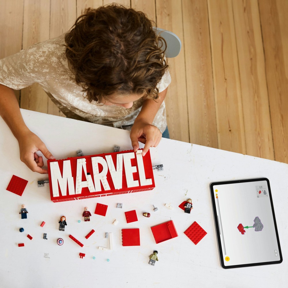 LEGO® Marvel: MARVEL logotipas ir minifigūrėlės 76313