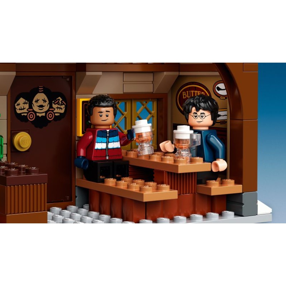  LEGO® Harry Potter™ Vizitas Kiauliasodžio™ kaime 76388