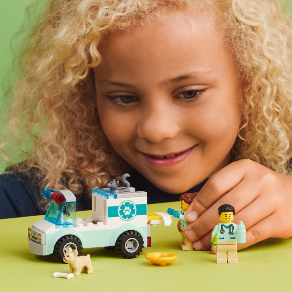  Gyvūnėlių greitosios pagalbos automobilis LEGO® City 60382